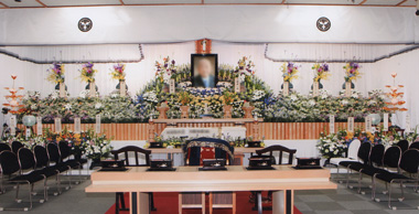 中規模オリジナル生花祭壇事例　～その１～